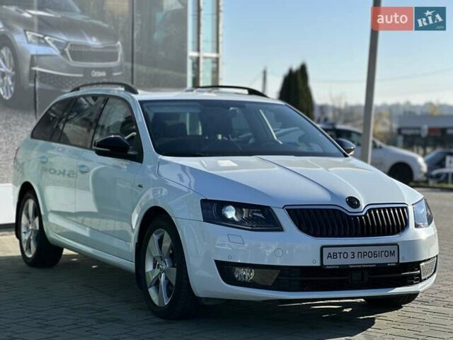 Белый Шкода Октавия, объемом двигателя 1.6 л и пробегом 199 тыс. км за 15999 $, фото 1 на Automoto.ua