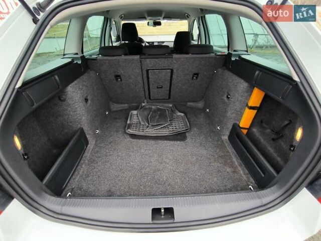 Білий Шкода Октавія, об'ємом двигуна 1.6 л та пробігом 280 тис. км за 10900 $, фото 42 на Automoto.ua