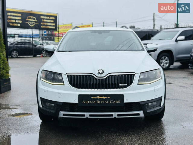 Белый Шкода Октавия, объемом двигателя 1.97 л и пробегом 303 тыс. км за 13900 $, фото 6 на Automoto.ua