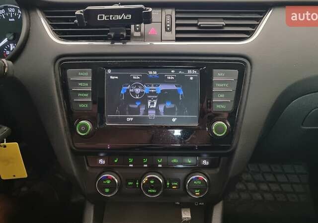 Білий Шкода Октавія, об'ємом двигуна 1.6 л та пробігом 230 тис. км за 13500 $, фото 25 на Automoto.ua