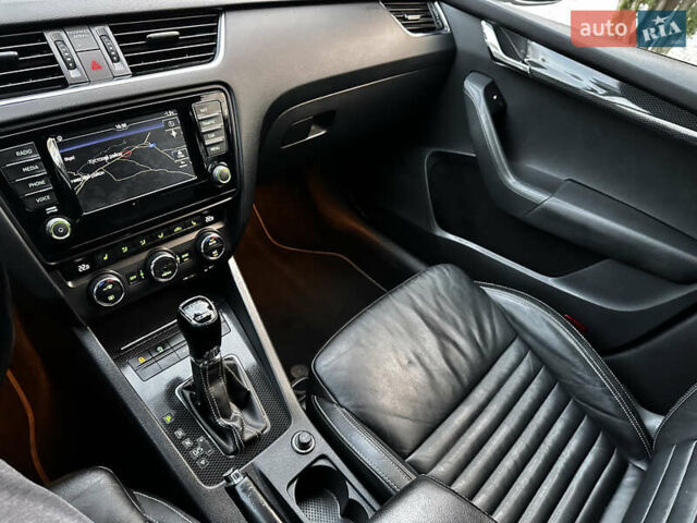 Білий Шкода Октавія, об'ємом двигуна 2 л та пробігом 255 тис. км за 13900 $, фото 55 на Automoto.ua