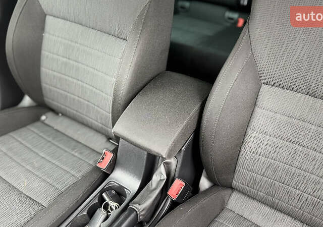 Белый Шкода Октавия, объемом двигателя 1.6 л и пробегом 231 тыс. км за 11850 $, фото 44 на Automoto.ua