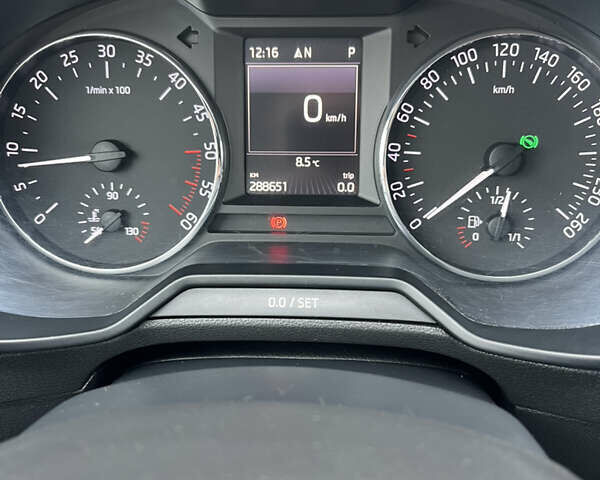 Шкода Октавия 2016 в Староконстантинов на Automoto.ua Белый Шкода Октавия, объемом двигателя 1.97 л и пробегом 288 тыс. км за 12300 $, фото 14 на Automoto.ua