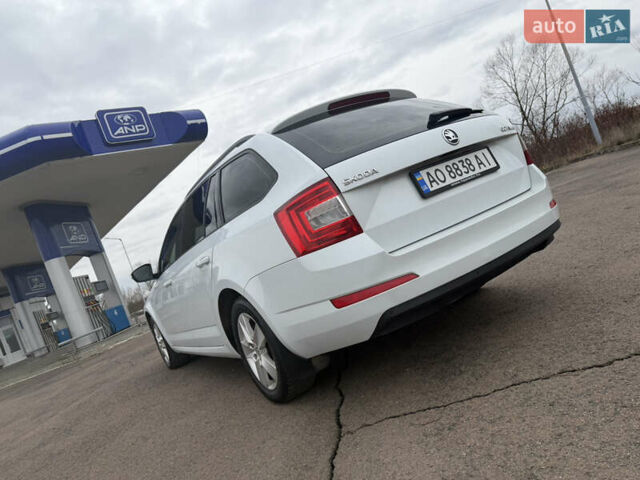 Белый Шкода Октавия, объемом двигателя 1.6 л и пробегом 281 тыс. км за 10800 $, фото 12 на Automoto.ua