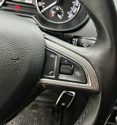 Шкода Октавия 2016 в Дубно на Automoto.ua Белый Шкода Октавия, объемом двигателя 1.6 л и пробегом 196 тыс. км за 13500 $, фото 18 на Automoto.ua
