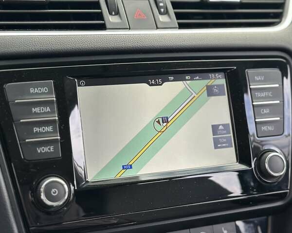 Білий Шкода Октавія, об'ємом двигуна 1.97 л та пробігом 232 тис. км за 12400 $, фото 14 на Automoto.ua