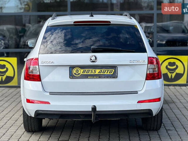 Шкода Октавія 2016 у Івано-Франківську на Automoto.ua Білий Шкода Октавія, об'ємом двигуна 1.6 л та пробігом 230 тис. км за 11300 $, фото 4 на Automoto.ua