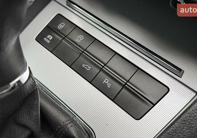 Белый Шкода Октавия, объемом двигателя 1.6 л и пробегом 231 тыс. км за 11850 $, фото 47 на Automoto.ua