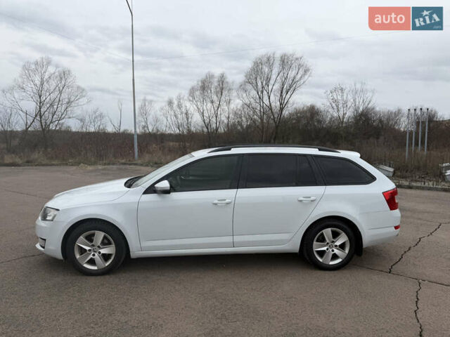 Белый Шкода Октавия, объемом двигателя 1.6 л и пробегом 281 тыс. км за 10800 $, фото 4 на Automoto.ua