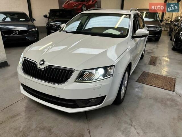 Белый Шкода Октавия, объемом двигателя 1.4 л и пробегом 174 тыс. км за 6600 $, фото 1 на Automoto.ua