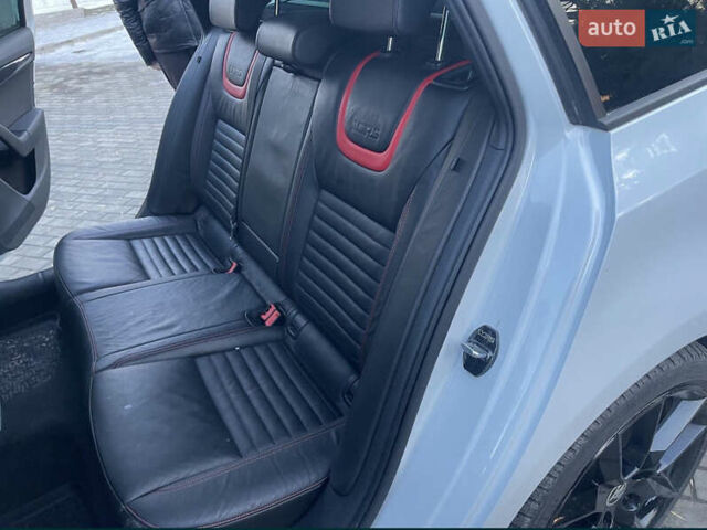 Белый Шкода Октавия, объемом двигателя 1.97 л и пробегом 242 тыс. км за 17500 $, фото 11 на Automoto.ua