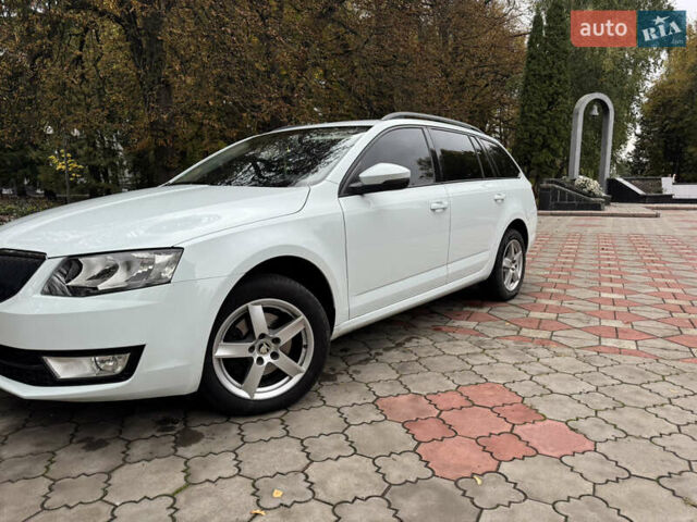 Белый Шкода Октавия, объемом двигателя 1.97 л и пробегом 328 тыс. км за 12300 $, фото 32 на Automoto.ua