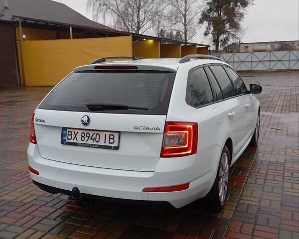 Білий Шкода Октавія, об'ємом двигуна 1.6 л та пробігом 260 тис. км за 12600 $, фото 9 на Automoto.ua