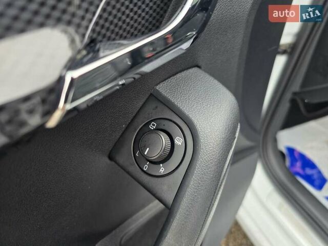 Білий Шкода Октавія, об'ємом двигуна 2 л та пробігом 254 тис. км за 16699 $, фото 31 на Automoto.ua