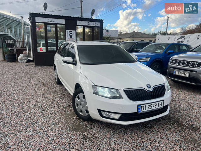 Білий Шкода Октавія, об'ємом двигуна 1.6 л та пробігом 182 тис. км за 10500 $, фото 2 на Automoto.ua