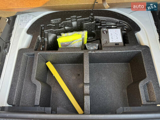 Білий Шкода Октавія, об'ємом двигуна 1.97 л та пробігом 280 тис. км за 13800 $, фото 34 на Automoto.ua