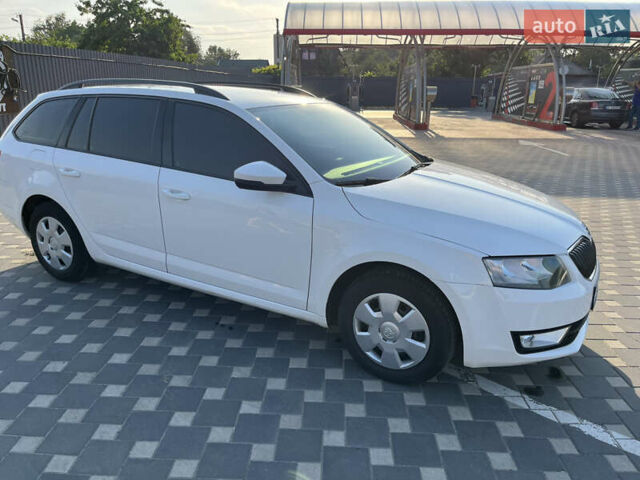 Белый Шкода Октавия, объемом двигателя 1.6 л и пробегом 180 тыс. км за 10400 $, фото 8 на Automoto.ua