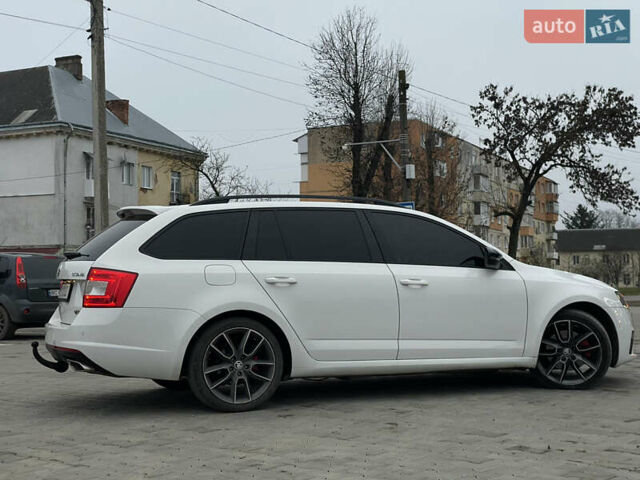 Белый Шкода Октавия, объемом двигателя 2 л и пробегом 269 тыс. км за 14999 $, фото 31 на Automoto.ua