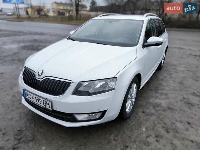 Білий Шкода Октавія, об'ємом двигуна 1.6 л та пробігом 280 тис. км за 11800 $, фото 1 на Automoto.ua