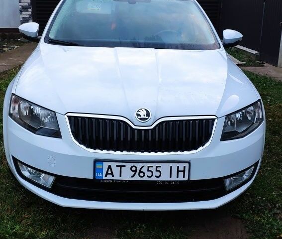 Белый Шкода Октавия, объемом двигателя 1.6 л и пробегом 290 тыс. км за 11000 $, фото 6 на Automoto.ua