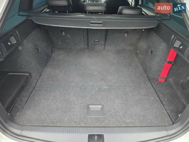 Білий Шкода Октавія, об'ємом двигуна 2 л та пробігом 254 тис. км за 16699 $, фото 26 на Automoto.ua