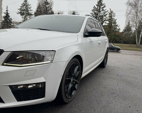 Белый Шкода Октавия, объемом двигателя 1.97 л и пробегом 242 тыс. км за 17500 $, фото 6 на Automoto.ua