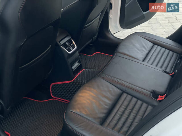 Белый Шкода Октавия, объемом двигателя 2 л и пробегом 269 тыс. км за 14999 $, фото 66 на Automoto.ua