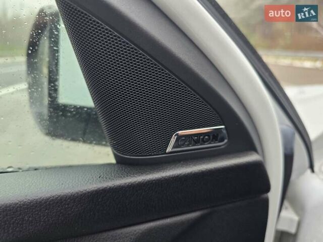 Білий Шкода Октавія, об'ємом двигуна 2 л та пробігом 254 тис. км за 16699 $, фото 33 на Automoto.ua