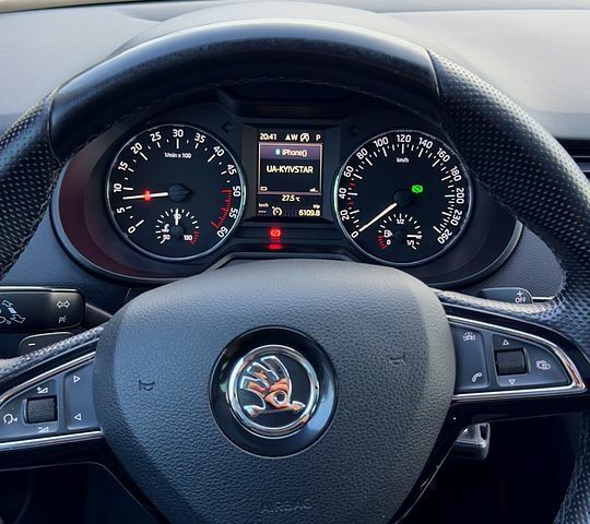 Білий Шкода Октавія, об'ємом двигуна 2 л та пробігом 250 тис. км за 13400 $, фото 7 на Automoto.ua