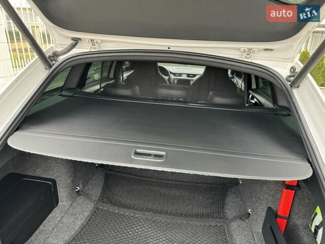 Белый Шкода Октавия, объемом двигателя 1.97 л и пробегом 268 тыс. км за 14500 $, фото 57 на Automoto.ua