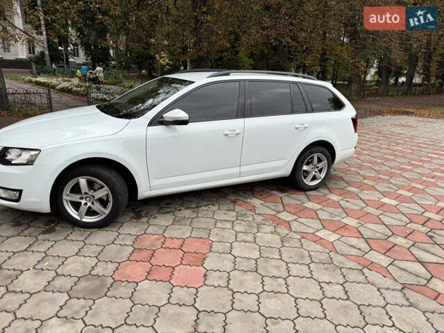 Белый Шкода Октавия, объемом двигателя 1.97 л и пробегом 327 тыс. км за 12500 $, фото 11 на Automoto.ua