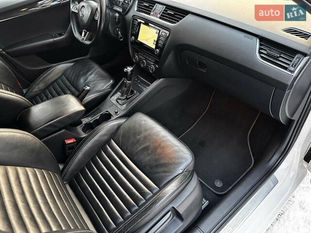 Білий Шкода Октавія, об'ємом двигуна 2 л та пробігом 255 тис. км за 13900 $, фото 37 на Automoto.ua