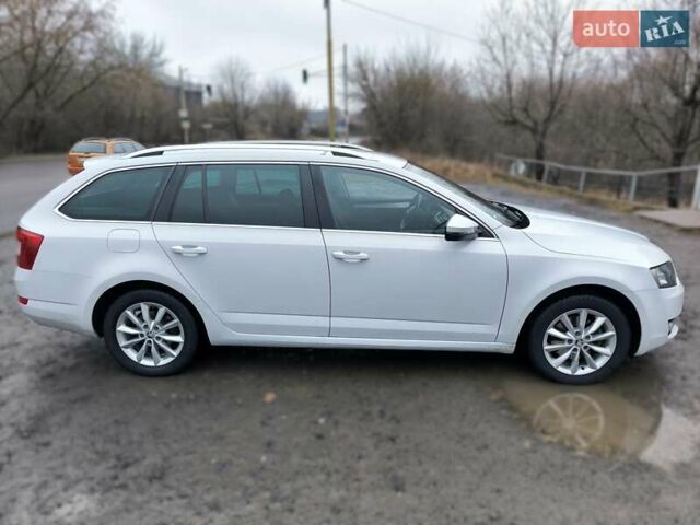 Білий Шкода Октавія, об'ємом двигуна 1.6 л та пробігом 280 тис. км за 11800 $, фото 4 на Automoto.ua
