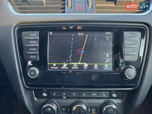 Білий Шкода Октавія, об'ємом двигуна 1.97 л та пробігом 280 тис. км за 13800 $, фото 25 на Automoto.ua