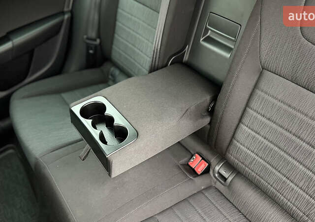 Белый Шкода Октавия, объемом двигателя 1.6 л и пробегом 231 тыс. км за 11850 $, фото 31 на Automoto.ua