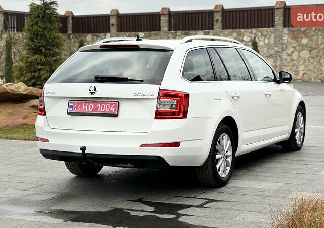 Белый Шкода Октавия, объемом двигателя 1.6 л и пробегом 231 тыс. км за 11850 $, фото 14 на Automoto.ua