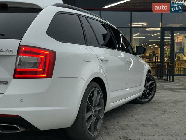 Белый Шкода Октавия, объемом двигателя 2 л и пробегом 269 тыс. км за 14999 $, фото 38 на Automoto.ua