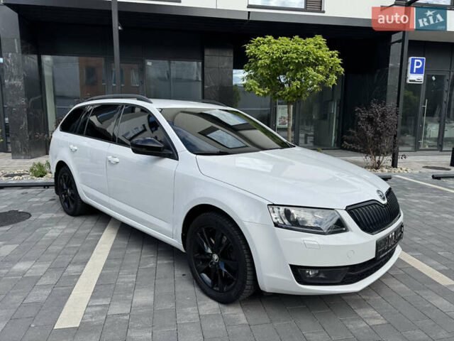 Белый Шкода Октавия, объемом двигателя 2 л и пробегом 250 тыс. км за 13999 $, фото 18 на Automoto.ua