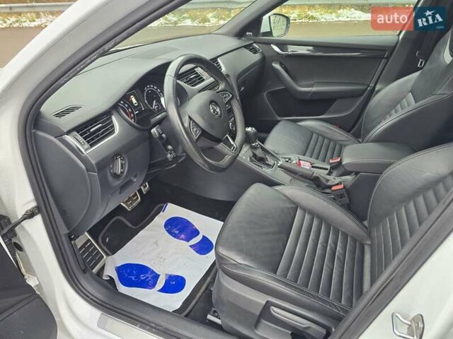 Білий Шкода Октавія, об'ємом двигуна 2 л та пробігом 254 тис. км за 16699 $, фото 34 на Automoto.ua