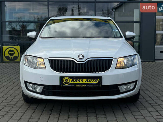 Белый Шкода Октавия, объемом двигателя 1.6 л и пробегом 232 тыс. км за 11300 $, фото 1 на Automoto.ua