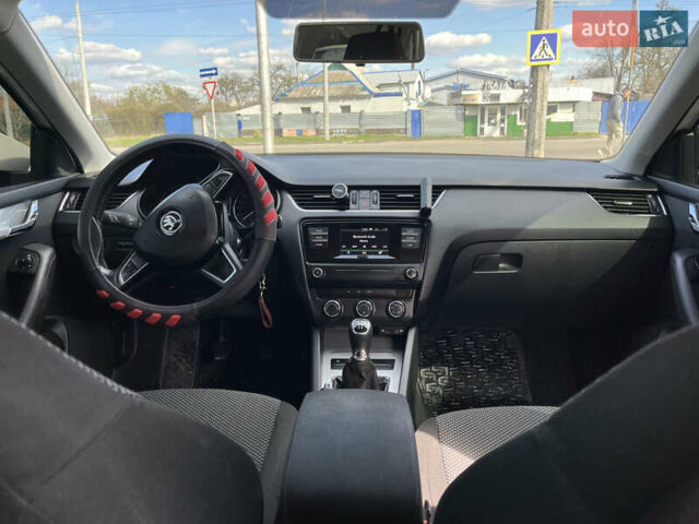 Белый Шкода Октавия, объемом двигателя 1.6 л и пробегом 180 тыс. км за 10400 $, фото 20 на Automoto.ua