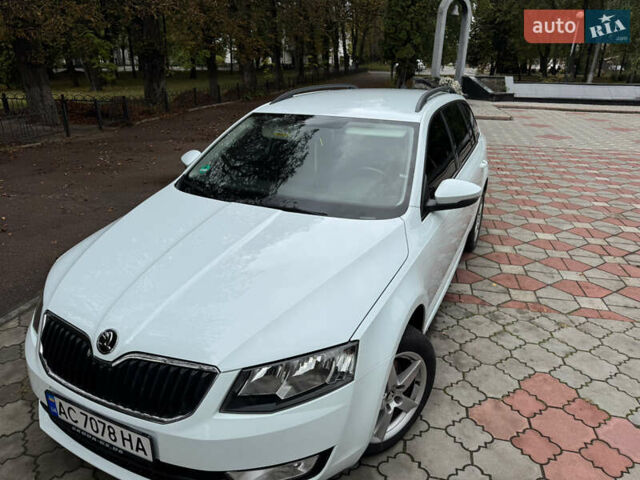 Белый Шкода Октавия, объемом двигателя 1.97 л и пробегом 327 тыс. км за 12500 $, фото 31 на Automoto.ua