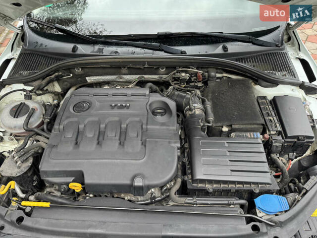 Белый Шкода Октавия, объемом двигателя 1.97 л и пробегом 328 тыс. км за 12300 $, фото 17 на Automoto.ua