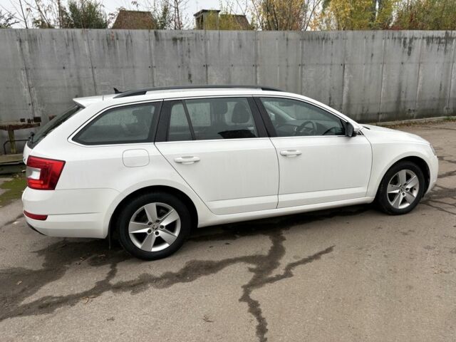 Белый Шкода Октавия, объемом двигателя 1.6 л и пробегом 139 тыс. км за 4300 $, фото 4 на Automoto.ua