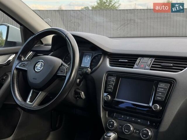 Белый Шкода Октавия, объемом двигателя 2 л и пробегом 280 тыс. км за 12100 $, фото 19 на Automoto.ua