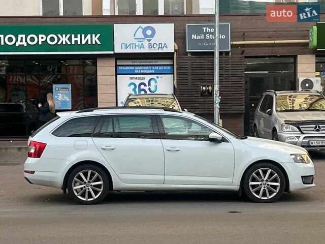 Белый Шкода Октавия, объемом двигателя 1.6 л и пробегом 270 тыс. км за 13600 $, фото 5 на Automoto.ua