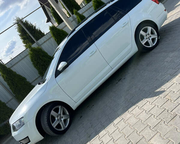 Шкода Октавія 2016 у Вінниці на Automoto.ua Білий Шкода Октавія, об'ємом двигуна 1.6 л та пробігом 270 тис. км за 10700 $, фото 4 на Automoto.ua