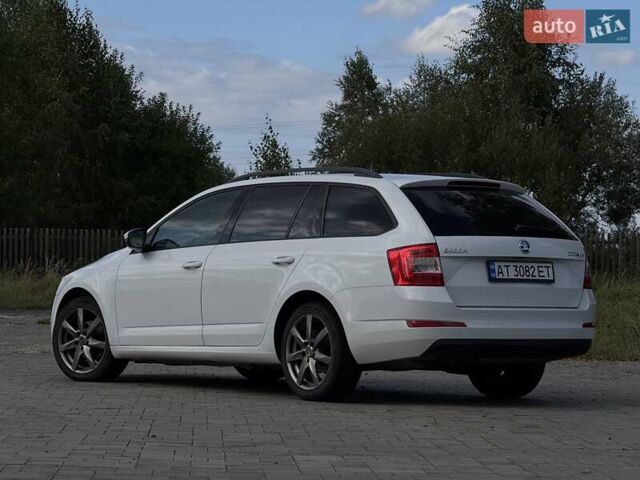 Белый Шкода Октавия, объемом двигателя 2 л и пробегом 280 тыс. км за 12100 $, фото 5 на Automoto.ua