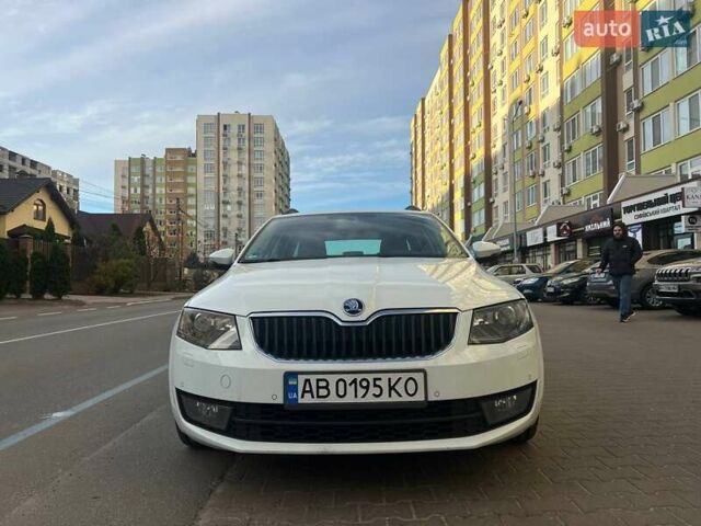 Белый Шкода Октавия, объемом двигателя 1.6 л и пробегом 270 тыс. км за 13600 $, фото 4 на Automoto.ua