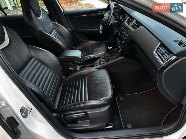 Білий Шкода Октавія, об'ємом двигуна 2 л та пробігом 255 тис. км за 13900 $, фото 69 на Automoto.ua